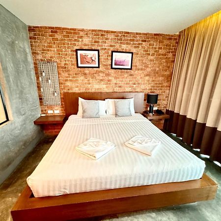 De Coze Hotel Patong Экстерьер фото