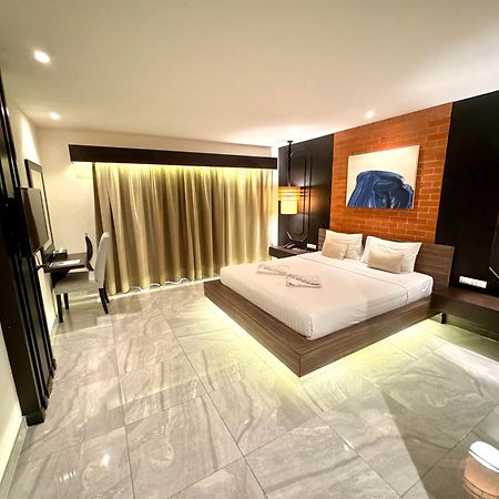 De Coze Hotel Patong Экстерьер фото