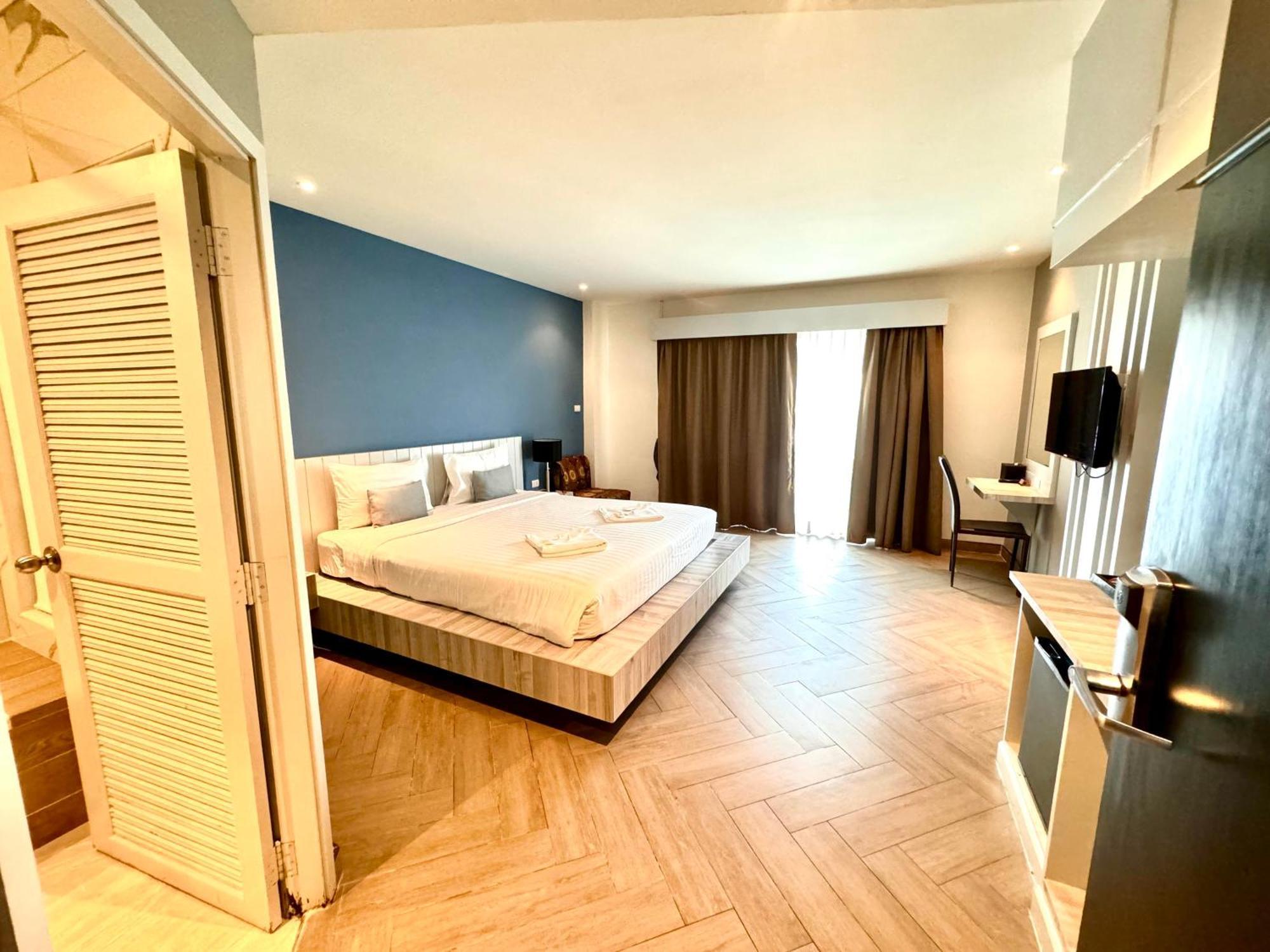 De Coze Hotel Patong Экстерьер фото