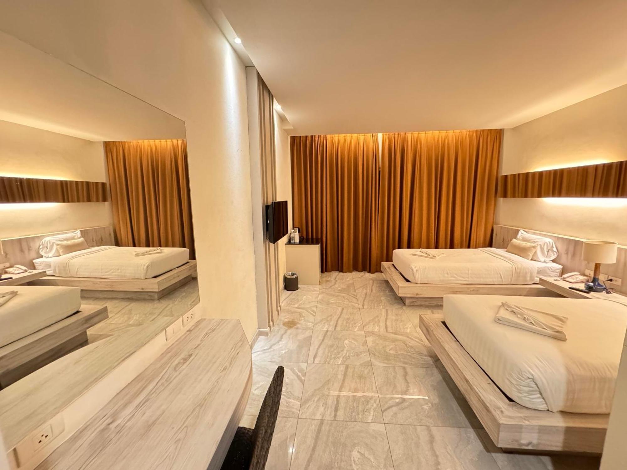De Coze Hotel Patong Экстерьер фото
