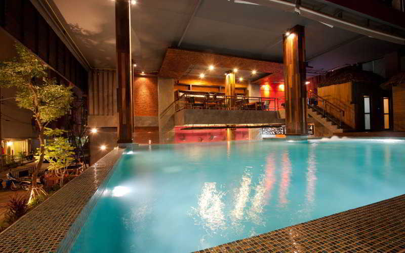 De Coze Hotel Patong Экстерьер фото