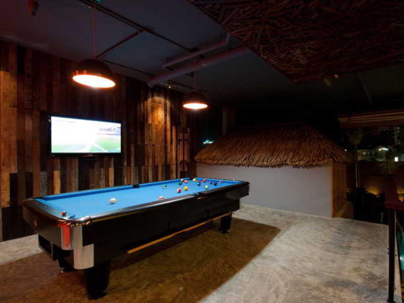 De Coze Hotel Patong Экстерьер фото